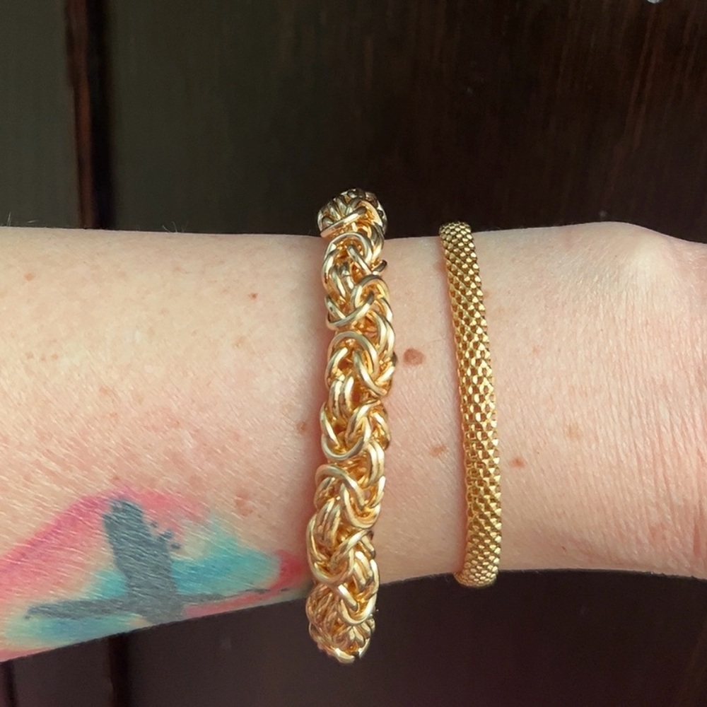 NEW | Women’s Italian 18K Gold Over Sterling Silver 5mm Mesh Link Chain Bracelet